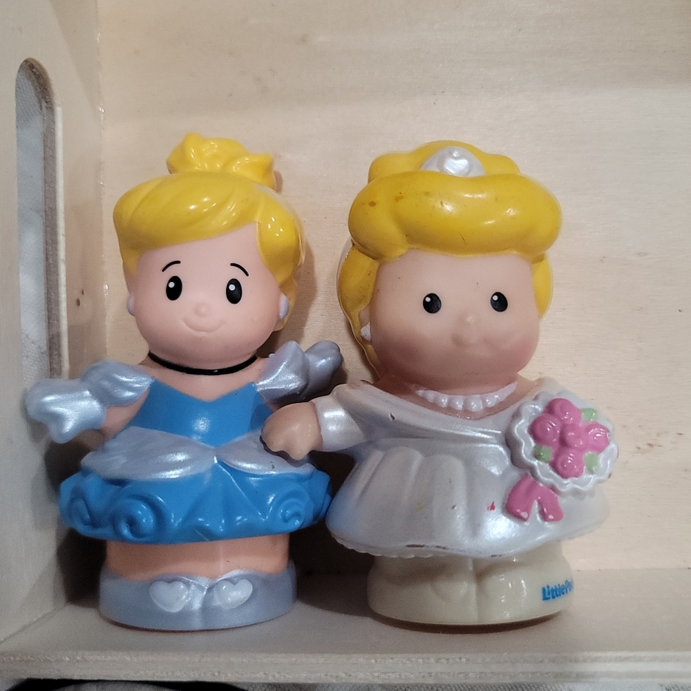 Fisher Price Little People Cinderella Ball dress and Wedding dress